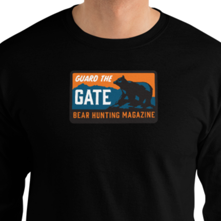 'Guard the Gate' Men’s Long Sleeve Shirt